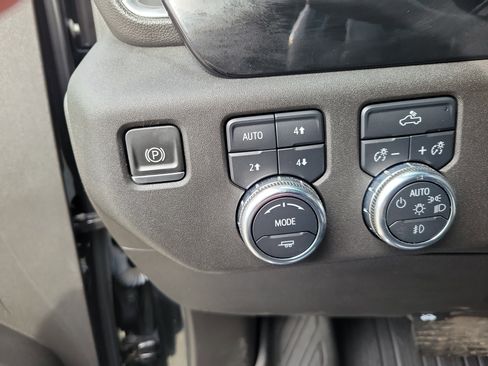 Used 2022 GMC Sierra 1500 Elevation image 30