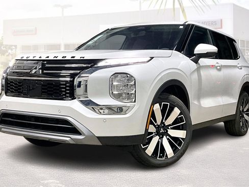 New 2026 Mitsubishi Outlander SE image 2
