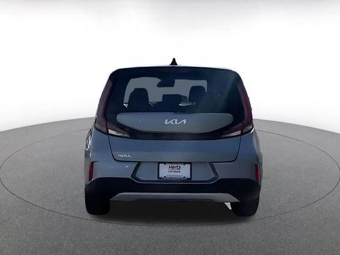 Used 2025 Kia Soul LX w/ LX Technology Package image 12