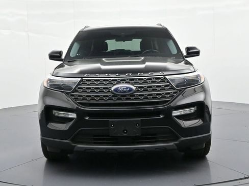 Used 2022 Ford Explorer XLT w/ Equipment Group 202A RWD image 3