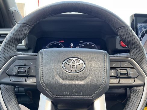 Used 2024 Toyota Tacoma TRD Off-Road w/ TRD Off Road Upgrade Package AWD/4WD image 22