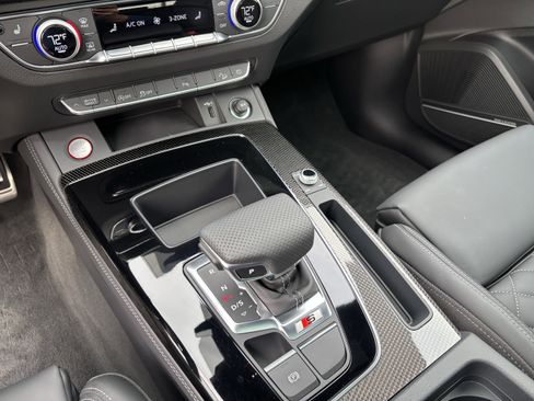 Used 2025 Audi SQ5 Premium Plus image 33