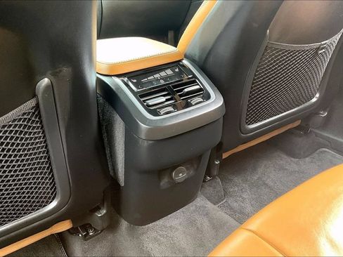 Certified 2024 Volvo XC90 B6 Ultimate AWD/4WD image 31