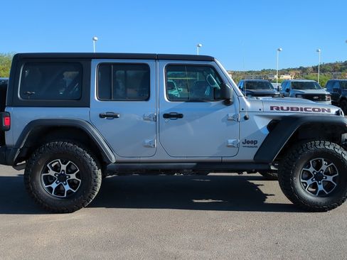 Used 2018 Jeep Wrangler Unlimited Rubicon AWD/4WD image 2