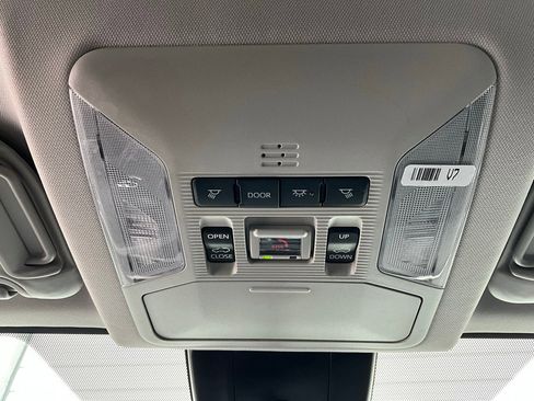 Used 2025 Toyota RAV4 XLE image 17