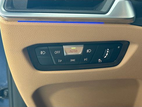 Used 2022 BMW 430i Coupe w/ M Sport Package image 10