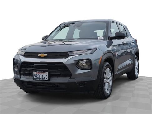 Used 2022 Chevrolet TrailBlazer LS image 1
