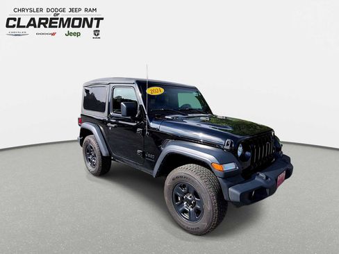 Used 2022 Jeep Wrangler Sport AWD/4WD image 4