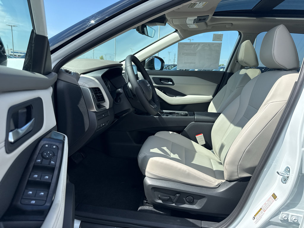 New 2026 Nissan Rogue Dark Armor AWD/4WD image 11