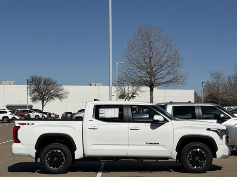 New 2026 Toyota Tundra SR5 image 3
