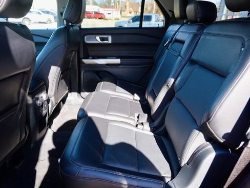Used 2021 Ford Explorer Limited w/ Equipment Group 301A image 11