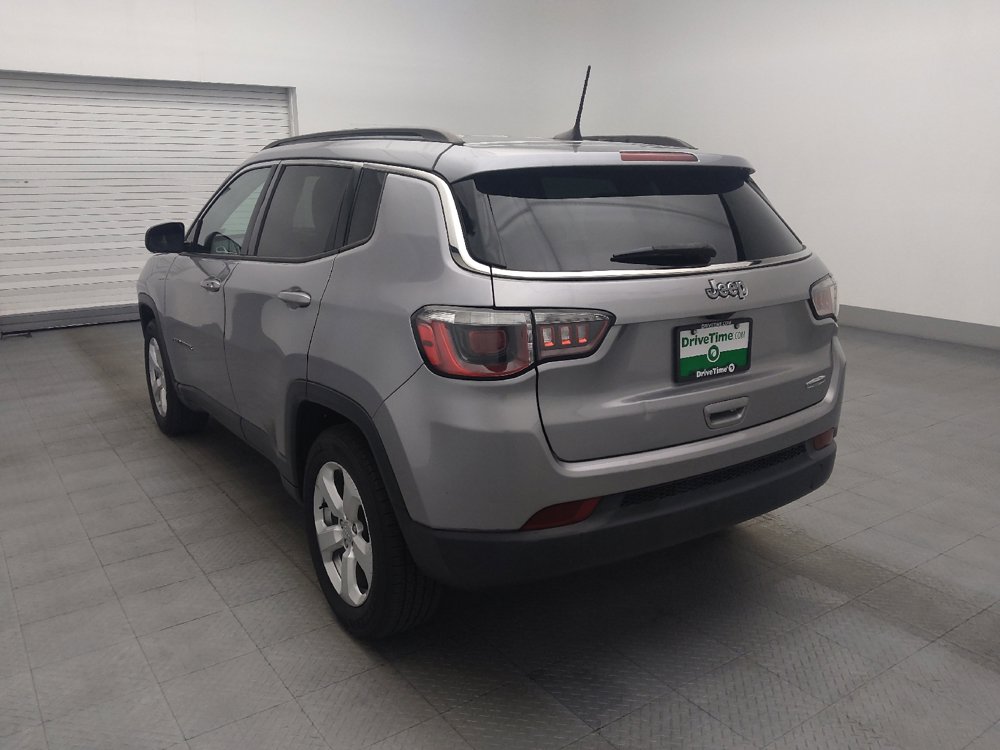 Used 2018 Jeep Compass Latitude w/ Popular Equipment Group FWD image 5