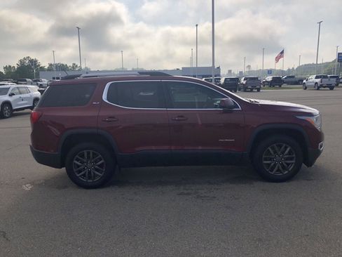 Used 2018 GMC Acadia SLT FWD image 10
