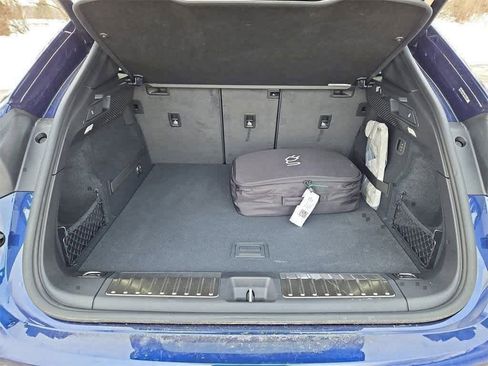 Used 2025 Porsche Macan 4S Electric image 39