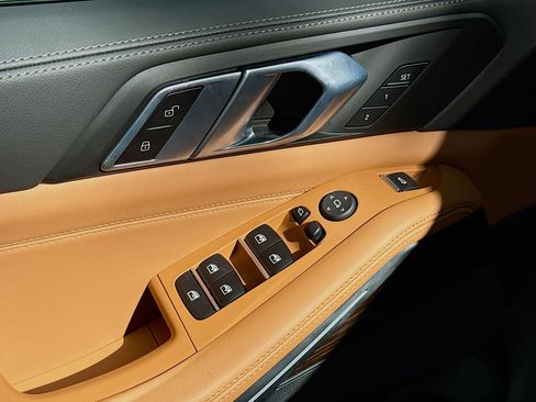 Used 2026 BMW X5 xDrive40i w/ Parking Assistance Package image 23