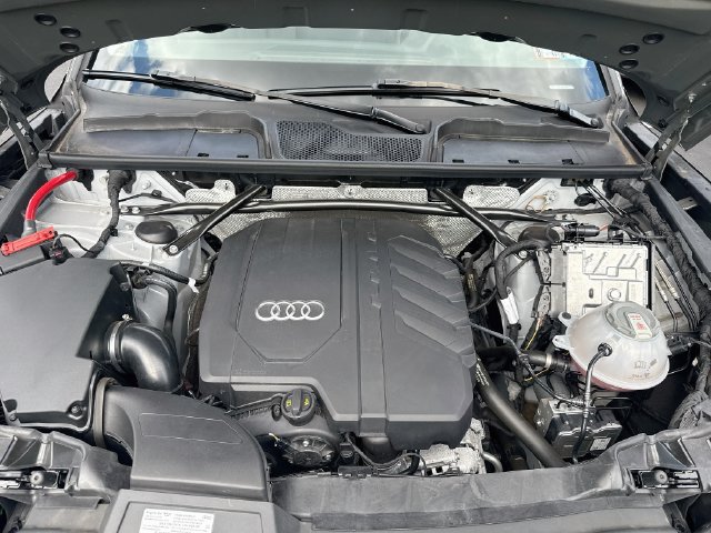 Used 2023 Audi Q5 2.0T Premium Plus w/ Premium Plus Package AWD/4WD image 39
