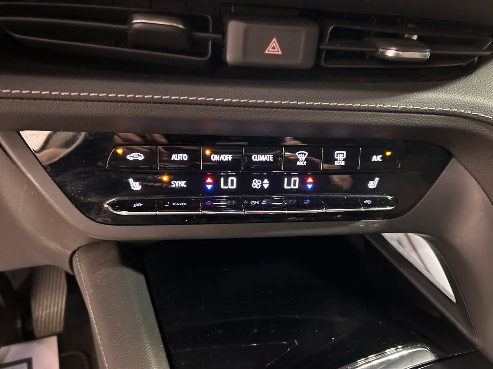Used 2023 Buick Envision Preferred AWD/4WD image 6