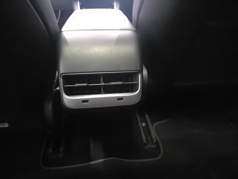 Used 2018 Tesla Model 3 Long Range image 14