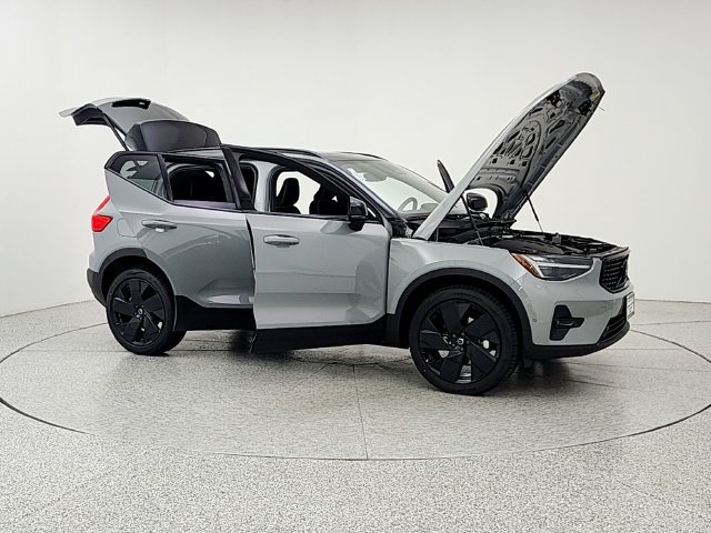 New 2026 Volvo XC40 B5 Ultra w/ Protection Package Premier AWD/4WD image 10