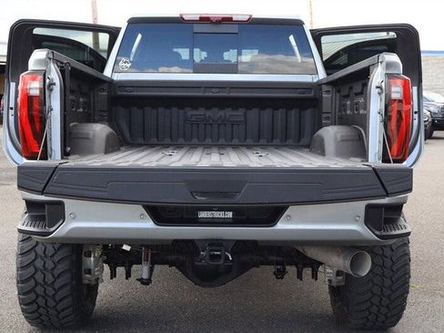 Used 2025 GMC Sierra 3500 Denali Ultimate image 38