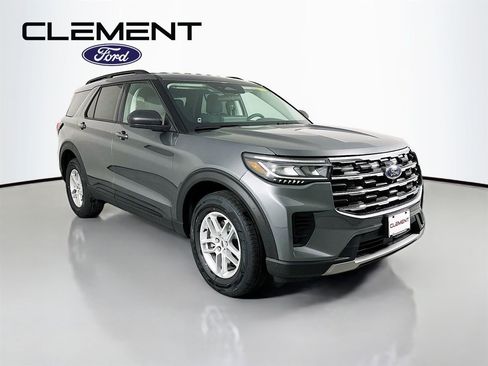 New 2026 Ford Explorer Active image 3