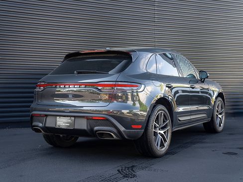 Certified 2026 Porsche Macan AWD/4WD image 28