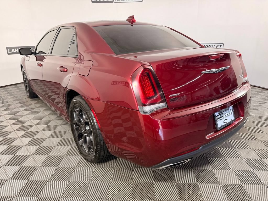 Used 2019 Chrysler 300 S AWD/4WD image 4