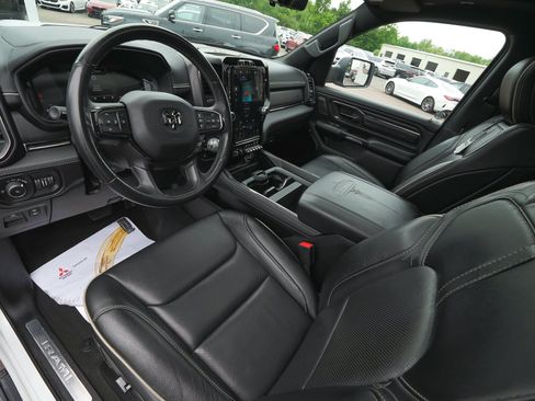 Used 2024 RAM 1500 Limited AWD/4WD image 17