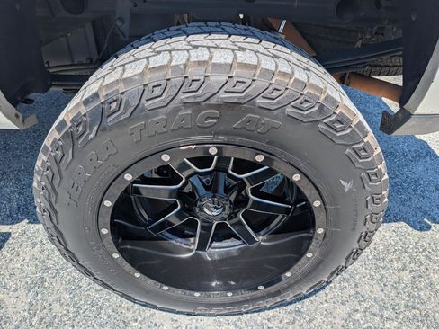 Used 2017 Chevrolet Silverado 1500 LT w/ All Star Edition AWD/4WD image 10