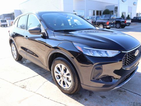 New 2026 Ford Escape Active w/ Tech Pack #1 FWD image 1