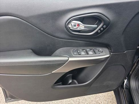 Certified 2021 Jeep Cherokee Limited w/ Elite Package image 13