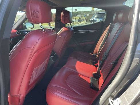Used 2018 Maserati Ghibli image 13