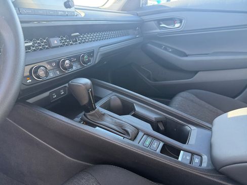 Certified 2025 Honda Accord SE image 13