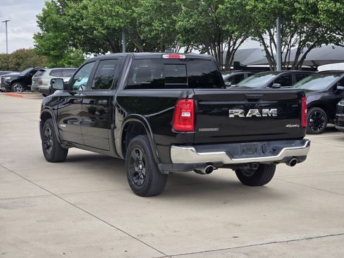 Used 2025 RAM 1500 Big Horn AWD/4WD image 3