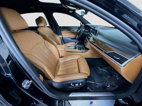 Used 2019 BMW 740i 740i w/ Executive Package image 29