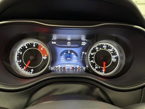 Used 2022 Jeep Cherokee Latitude Lux image 15