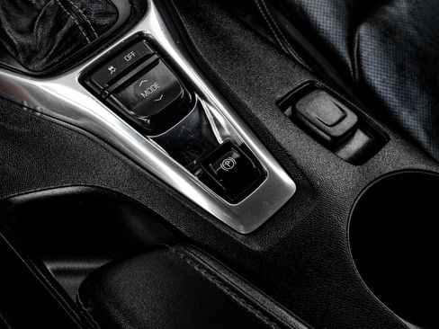 Used 2019 Chevrolet Camaro SS RWD image 29