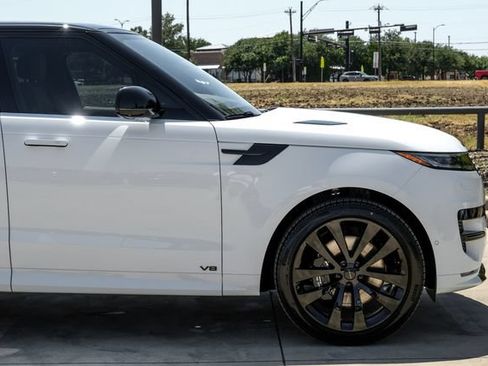 New 2026 Land Rover Range Rover Sport Dynamic SE AWD/4WD image 10