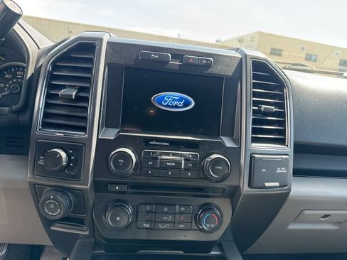 Used 2018 Ford F150 XLT w/ Equipment Group 302A Luxury AWD/4WD image 14