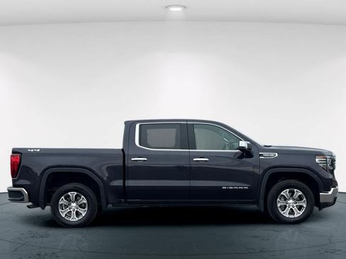 Used 2025 GMC Sierra 1500 SLT image 6