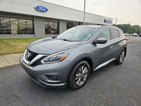 Used 2018 Nissan Murano SV AWD/4WD image 2