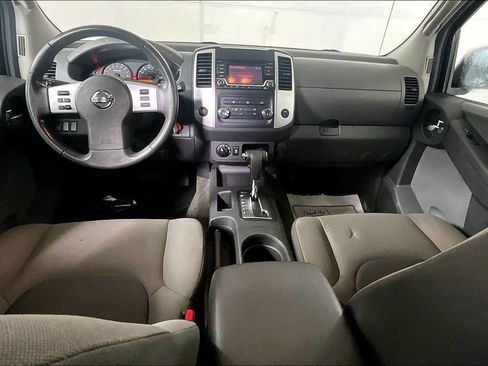 Used 2015 Nissan Xterra S image 15