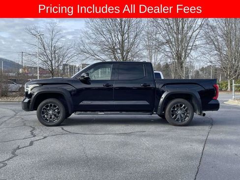 Used 2024 Toyota Tundra Platinum AWD/4WD image 2