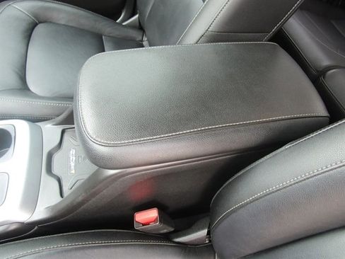 Used 2019 Chevrolet Colorado ZR2 image 23