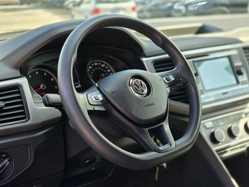 Used 2018 Volkswagen Atlas S image 21