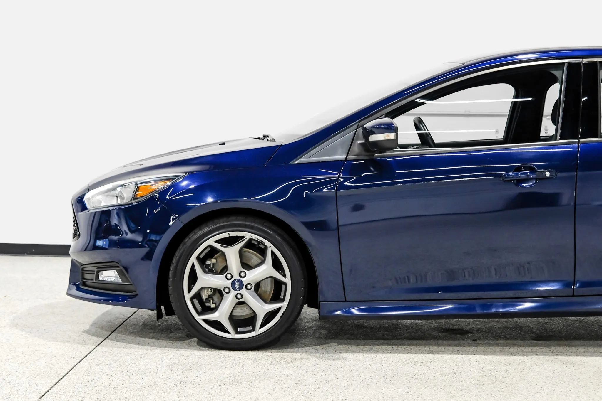 Used 2017 Ford Focus ST FWD image 10