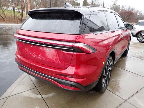 New 2026 Lincoln Nautilus Reserve image 28