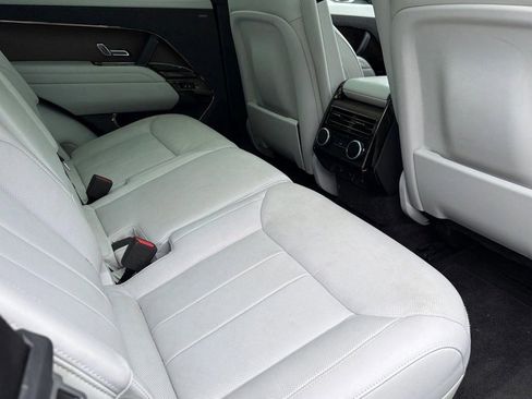 Used 2023 Land Rover Range Rover Sport SE AWD/4WD image 31