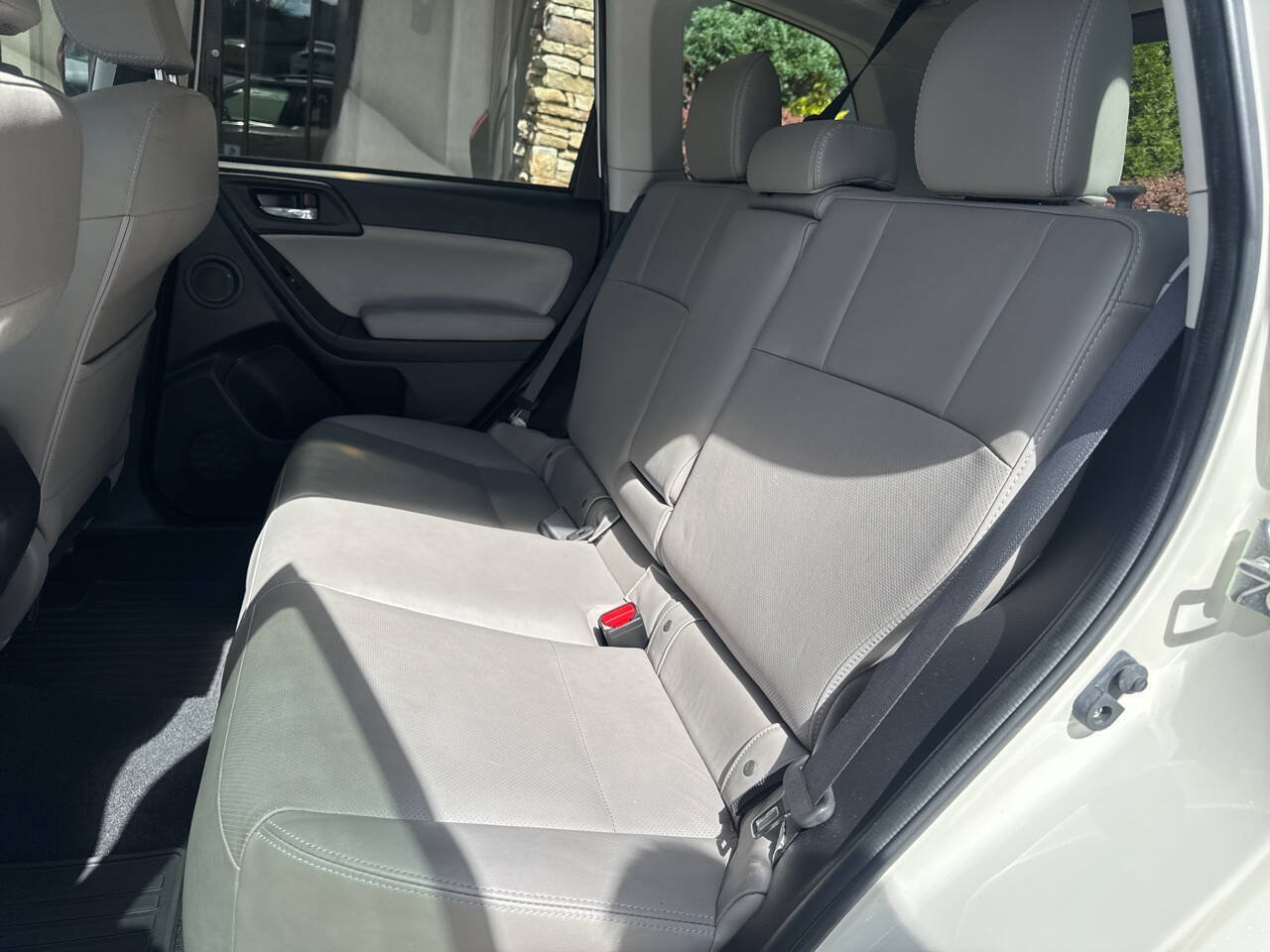 Used 2016 Subaru Forester 2.5i Touring w/ Eyesight & Navigation System AWD/4WD image 11