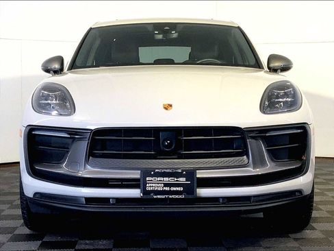 Certified 2023 Porsche Macan Turbo image 10